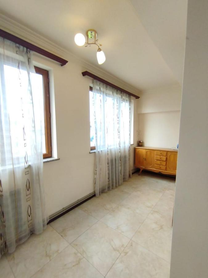 Large Apt Near Republic Square Leilighet Jerevan Eksteriør bilde